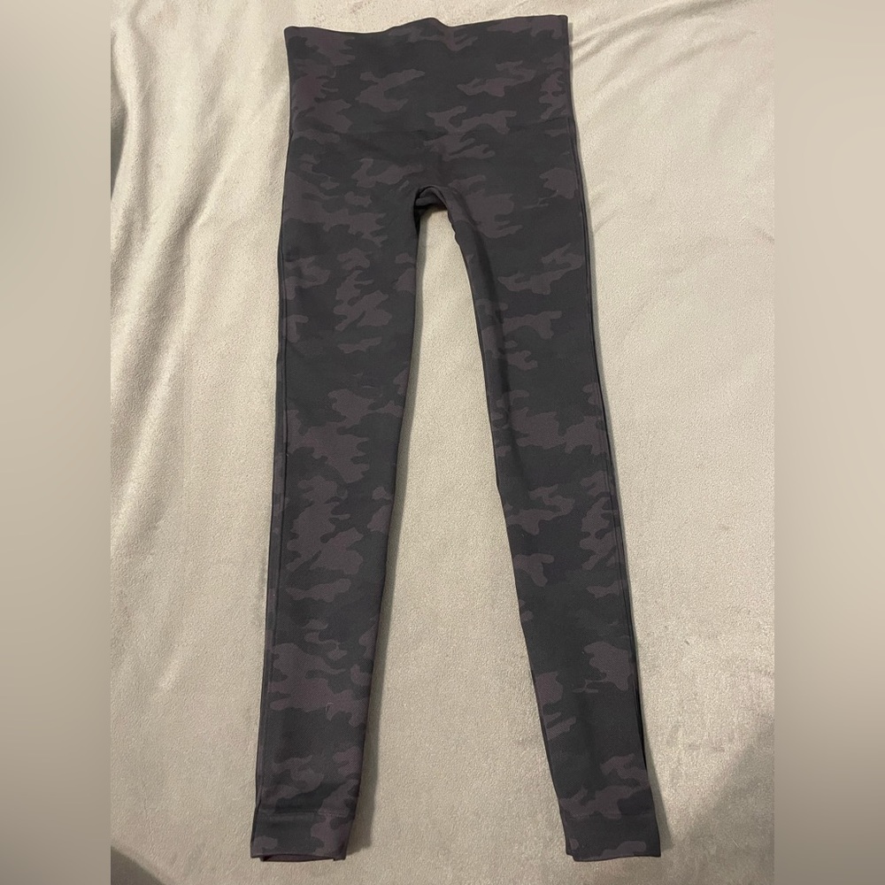 Spanx Leggings in Black Camo!